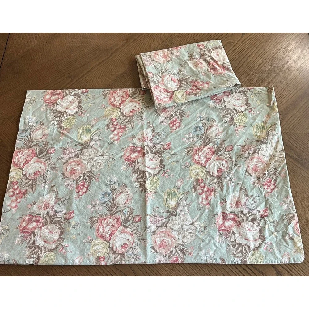 Ralph Lauren Charlotte Standard Pillowcases Set of 2 Floral Pink Sage Green USA